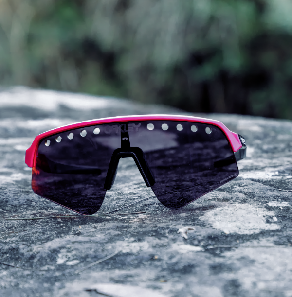 Sutro Lite Sweep: Vented lens improves brow airflow vs. standard Sutro Lite.